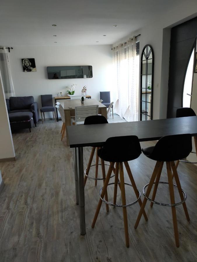 Logement Atypique Arles Exterior photo