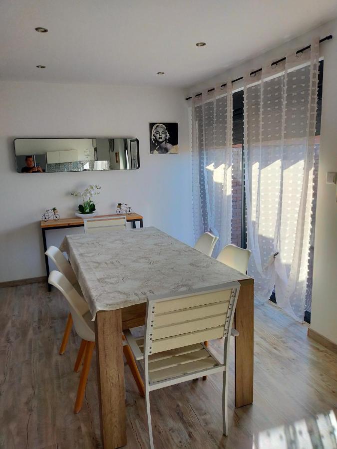 Logement Atypique Arles Exterior photo